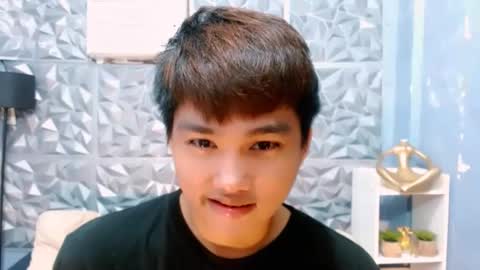 Snapshot of mister_officer chatting on October 30, 2025, 2:02 am SAINT SACHI will make your day online show from October 30, 2025, 2:02 am