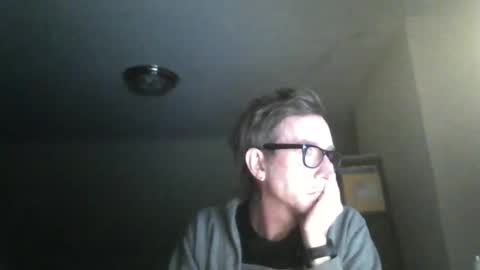 Snapshot of mister_void chatting on December 2, 2024, 4:42 am Mister Void online show from December 2, 2024, 4:42 am