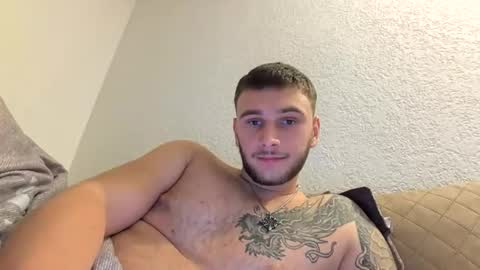 Brokebutcute online show from October 18, 2025, 8:09 pm
