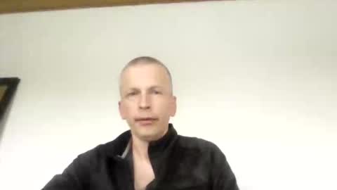 misterjis online show from April 18, 2026, 2:43 pm