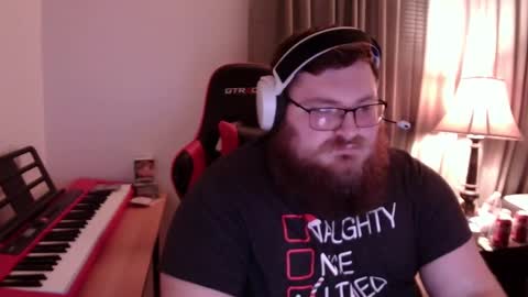 Snapshot of mistermac935 chatting on December 24, 2024, 3:27 am mistermac935 online show from December 24, 2024, 3:27 am