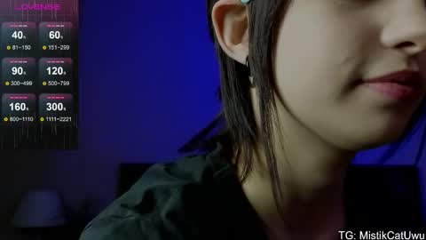 Snapshot of mistikcat chatting on March 2, 2026, 5:42 pm mistikcat online show from March 2, 2026, 5:42 pm