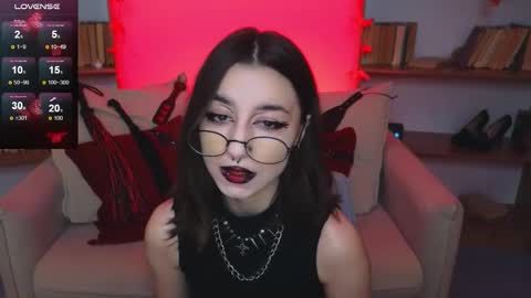 Snapshot of mistress__marcelline chatting on October 5, 2025, 9:51 am Marcelline online show from October 5, 2025, 9:51 am