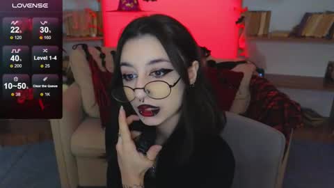 Snapshot of mistress__marcelline chatting on October 19, 2025, 9:32 am Marcelline online show from October 19, 2025, 9:32 am