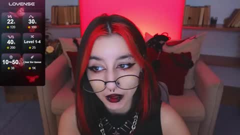 Snapshot of mistress__marcelline chatting on November 13, 2025, 10:25 am Marcelline online show from November 13, 2025, 10:25 am
