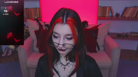 Snapshot of mistress__marcelline chatting on November 20, 2025, 10:37 am Marcelline online show from November 20, 2025, 10:37 am