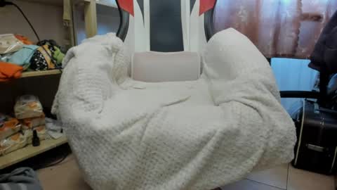 Snapshot of mistress_adel chatting on May 6, 2026, 5:35 am mistress_adel online show from May 6, 2026, 5:35 am