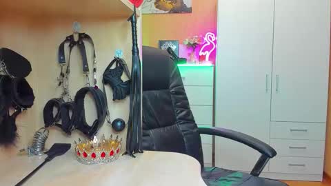 Mistress Kristi online show from October 2, 2025, 9:00 pm