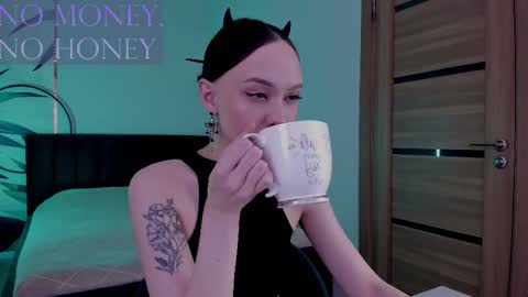 Mistress Mia online show from October 26, 2025, 11:20 pm