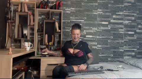 Mistress Mirybossy online show from December 3, 2024, 1:52 am