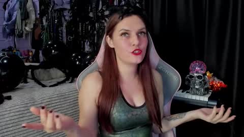 Snapshot of mistress_priest chatting on October 26, 2025, 8:59 pm Dirty Priest and Ivi online show from October 26, 2025, 8:59 pm