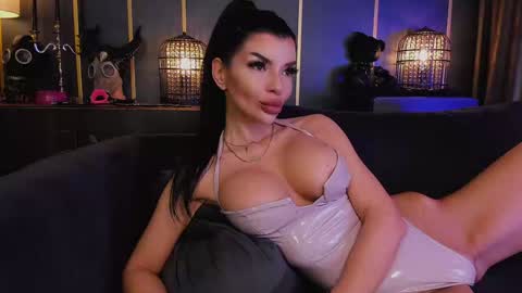 Elenia online show from January 30, 2025, 11:33 am