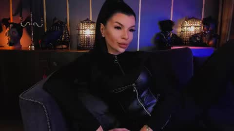 Elenia online show from February 10, 2025, 10:20 am