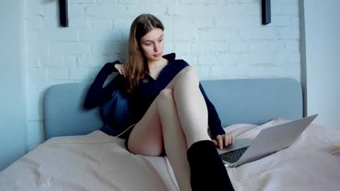 mistresselizy online show from December 18, 2024, 10:51 am