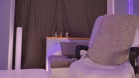 MitressEllie--Your Bratty Miss online show from January 12, 2026, 5:07 pm