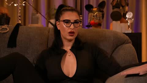 Mistress Kelly online show from November 7, 2025, 1:38 am