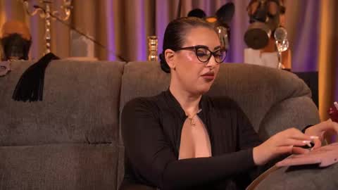 Mistress Kelly online show from December 19, 2025, 12:06 am