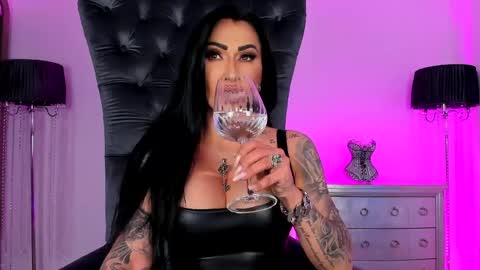 mistresskennya online show from May 13, 2026, 6:16 pm
