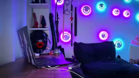 Snapshot of mistresslavinia_ chatting on October 11, 2025, 11:25 pm only mistresslavinia oficial online show from October 11, 2025, 11:25 pm