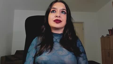 YourGoddessM online show from September 13, 2025, 9:14 pm