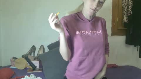 Snapshot of mistressmilly32 chatting on November 9, 2025, 2:26 pm mistressmilly32 online show from November 9, 2025, 2:26 pm