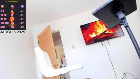 Natti   online show from March 5, 2025, 6:23 pm