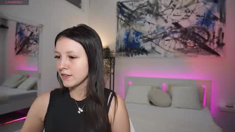 Snapshot of mistresss_sindy chatting on February 18, 2026, 8:43 am Sindy online show from February 18, 2026, 8:43 am