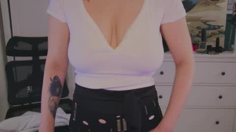 Snapshot of mistresssandy chatting on February 2, 2026, 9:57 pm SANDY online show from February 2, 2026, 9:57 pm