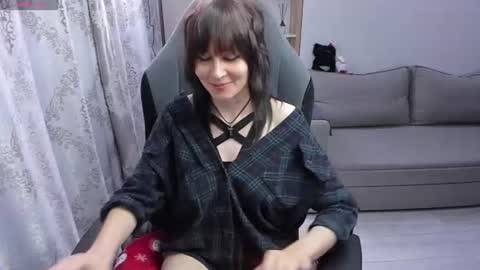 misty_dark online show from July 17, 2026, 5:40 pm