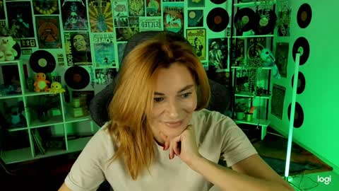 Snapshot of mistybarnes chatting on December 2, 2024, 8:41 am MistyBarnes NONUDE MODEL online show from December 2, 2024, 8:41 am