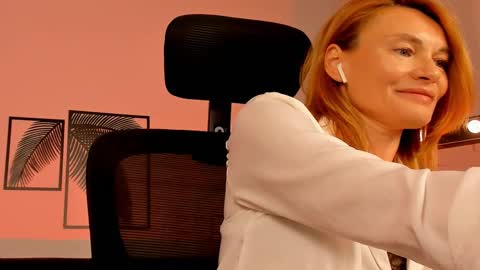 Snapshot of mistybarnes chatting on March 6, 2025, 2:51 pm MistyBarnes NONUDE MODEL online show from March 6, 2025, 2:51 pm