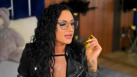 Romina online show from October 12, 2025, 8:08 pm