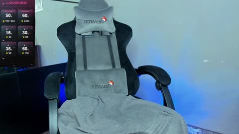 Snapshot of miumiumia chatting on January 24, 2025, 5:21 am Mia 3 online show from January 24, 2025, 5:21 am