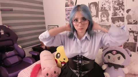 Snapshot of miwaviolet chatting on January 11, 2025, 12:01 am Miwa Violet online show from January 11, 2025, 12:01 am