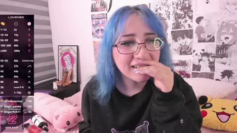 Snapshot of miwaviolet chatting on January 18, 2025, 1:30 am Miwa Violet online show from January 18, 2025, 1:30 am