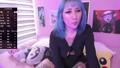 Snapshot of miwaviolet chatting on February 22, 2025, 8:20 pm Miwa Violet online show from February 22, 2025, 8:20 pm