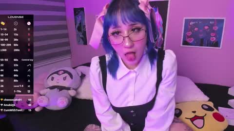 Snapshot of miwaviolet chatting on March 2, 2025, 11:53 pm Miwa Violet online show from March 2, 2025, 11:53 pm