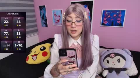 Snapshot of miwaviolet chatting on September 22, 2025, 12:12 am Miwa Violet online show from September 22, 2025, 12:12 am