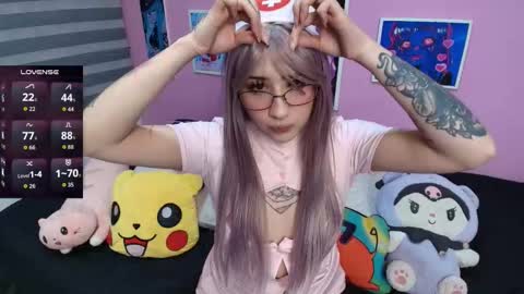 Snapshot of miwaviolet chatting on November 17, 2025, 1:00 am Miwa Violet online show from November 17, 2025, 1:00 am