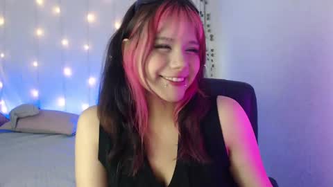 Snapshot of mixie_cute chatting on December 31, 2024, 11:06 pm mixie_cute online show from December 31, 2024, 11:06 pm