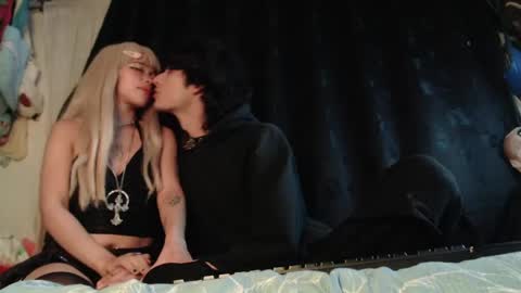 Naomi and Nekorii online show from April 22, 2026, 2:03 am