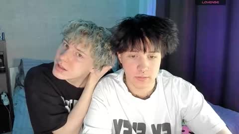 MeowMiku online show from December 19, 2025, 5:31 pm