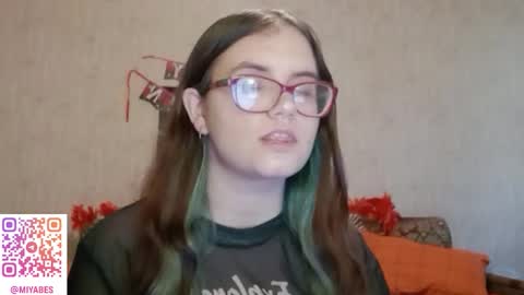 Milana online show from October 29, 2025, 7:32 am