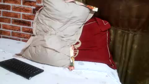 Snapshot of mizindependent chatting on November 10, 2025, 9:03 pm Cutiepie online show from November 10, 2025, 9:03 pm