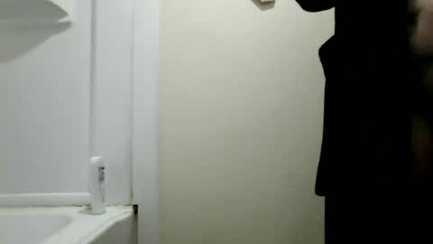 miztrezk online show from March 12, 2026, 10:05 pm