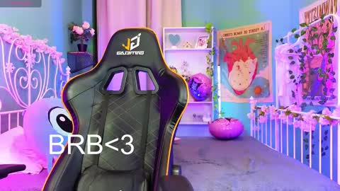 Snapshot of mizukinoyoru chatting on February 22, 2025, 12:05 am Mizuki online show from February 22, 2025, 12:05 am