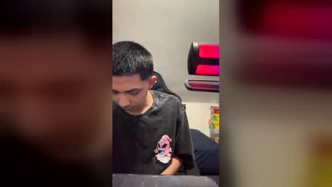 mizukix300 online show from March 23, 2026, 4:27 am