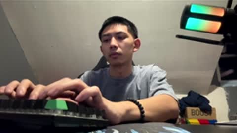 mizukix300 online show from March 26, 2026, 10:10 am