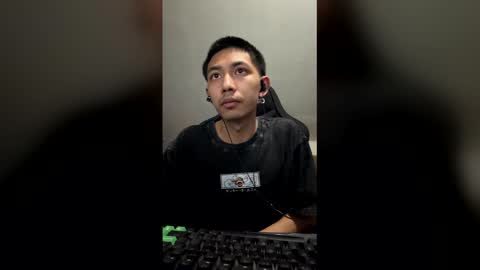 mizukix300 online show from March 27, 2026, 5:13 am