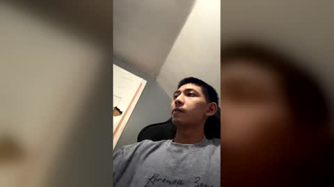 mizukix300 online show from April 3, 2026, 11:36 pm